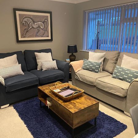 Lovely Flat Set In Parish Boundary Of Instow Apartment ภายนอก รูปภาพ