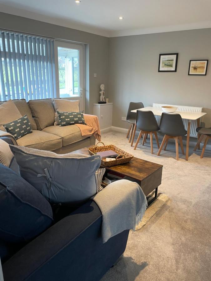 Lovely Flat Set In Parish Boundary Of Instow Apartment ภายนอก รูปภาพ