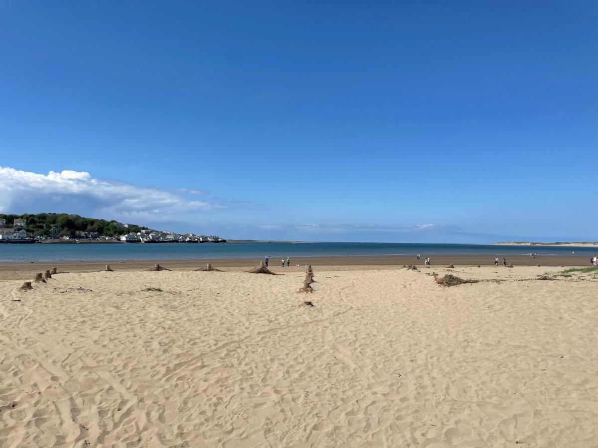 Lovely Flat Set In Parish Boundary Of Instow Apartment ภายนอก รูปภาพ