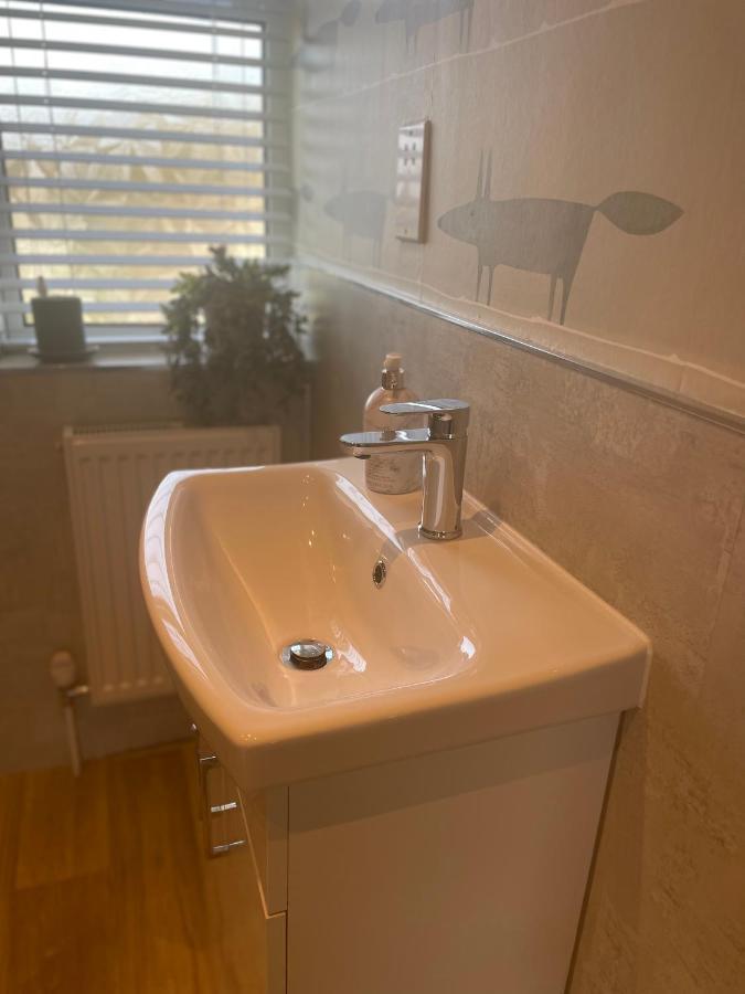Lovely Flat Set In Parish Boundary Of Instow Apartment ภายนอก รูปภาพ